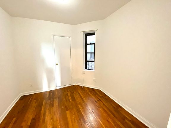3rd image of 245 E 39th St APT 5B
