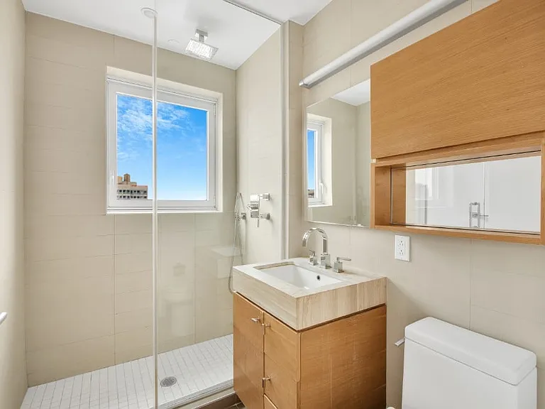 150 4th Ave #9E — Photo 10
