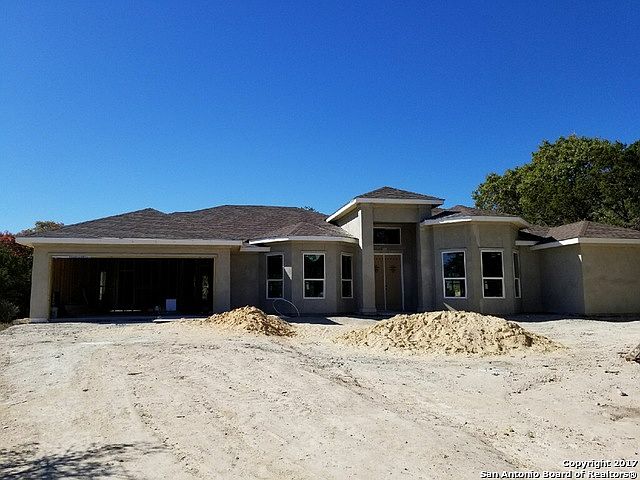 1st image of 221 Oak Forest Dr