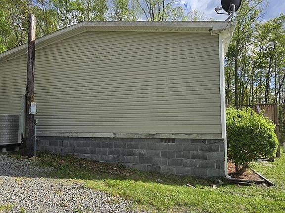 3rd image of 99 Rocky Hollow Rd