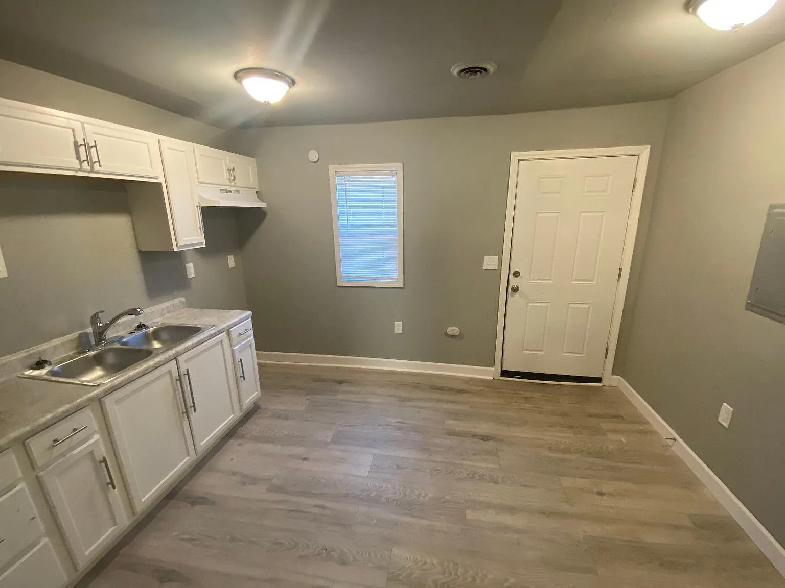 2377 Kentucky St — Photo 4