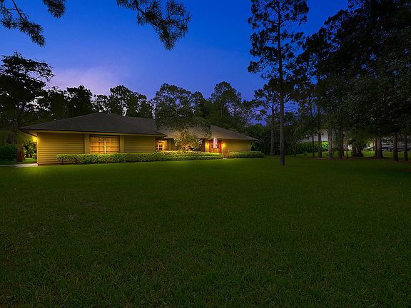 Home For Sale In Jupiter Farms