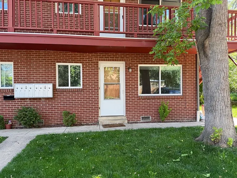 1855 Goss St #8 — Photo 2