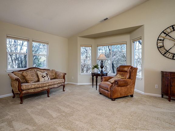 5th image of 1287 Arrow Ct