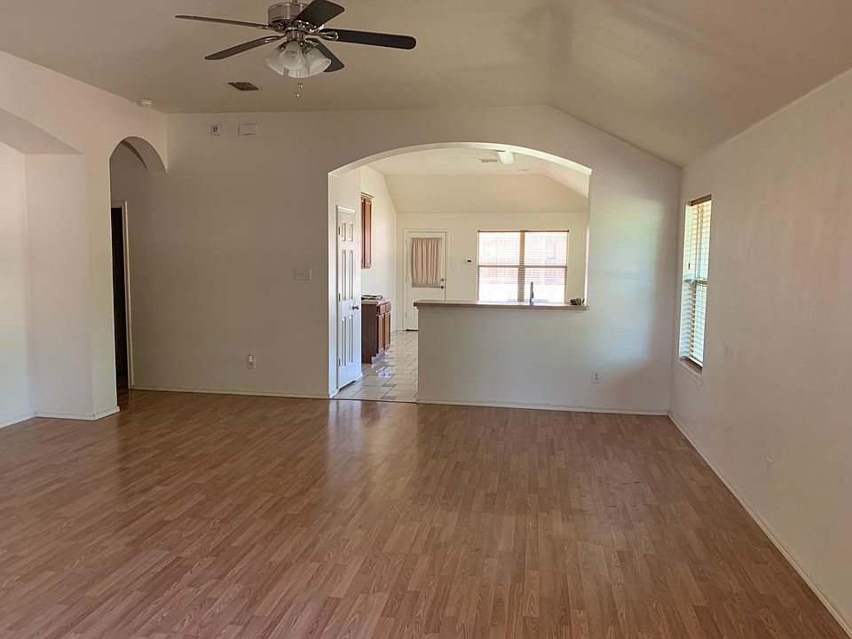 1st image of 1802 Cedar Wood Trl