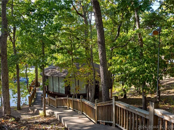 159 Tree Top Dr #10, Four Seasons, MO 65049