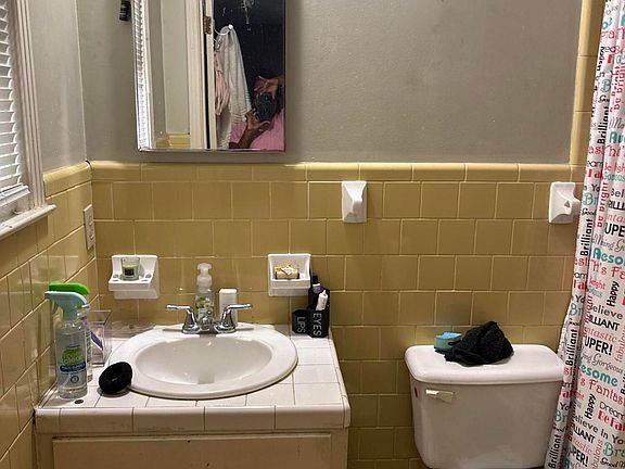 5th image of 209 Connare Dr