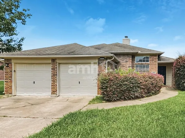 327 Leisure Ln, Montgomery, TX 77356