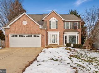 409 Hawk Ridge Ln, Sykesville, MD 21784