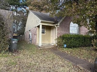 6690 Whitten Pine Dr, Memphis, TN 38134