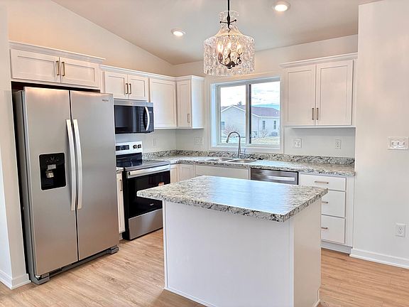 2nd image of 911 3rd St