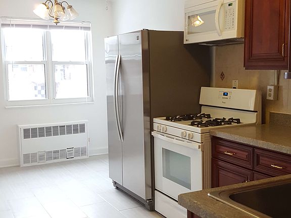 2nd image of 9919 Avenue J #2