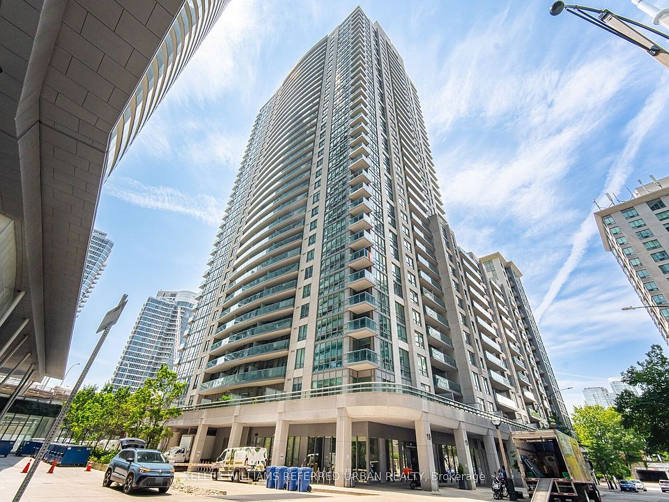 1st image of 19 Grand Trunk Cres #3708