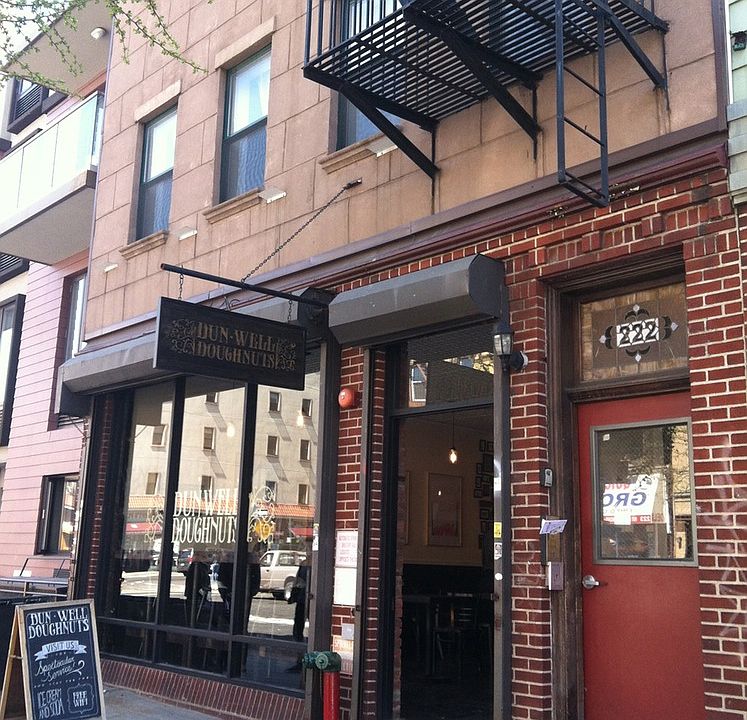 1st image of 222 Montrose Ave #2DIVE