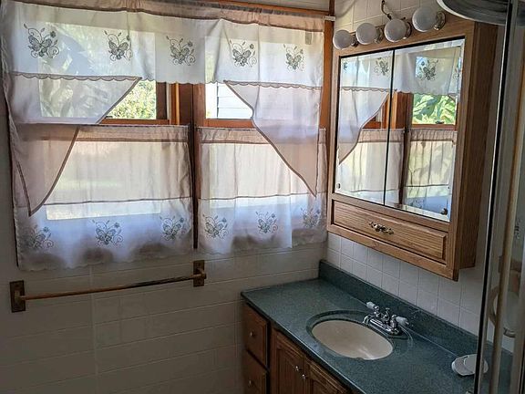 5th image of 4041 W Jennings Rd