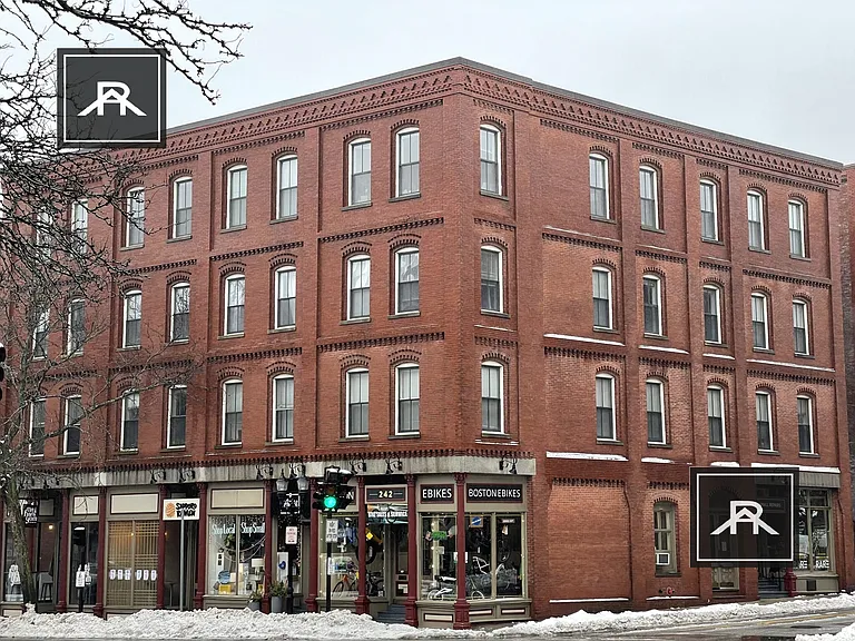 6 Davis Ave #3B — Photo 11