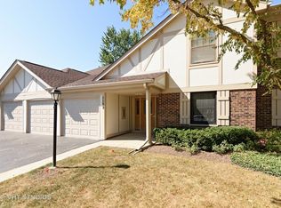 1152 Middlebury Ln APT A2, Wheeling, IL 60090
