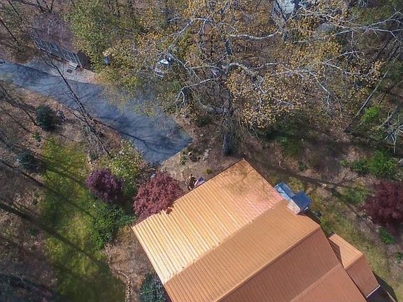 4th image of 35 Woods Dr