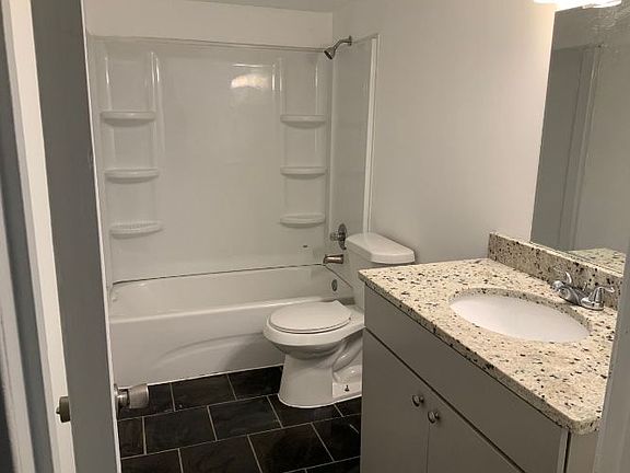 4th image of 2311 Foxmoor Ln