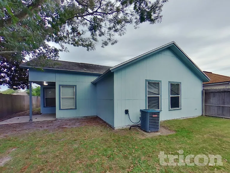 341 Silent Brook Trl — Photo 18