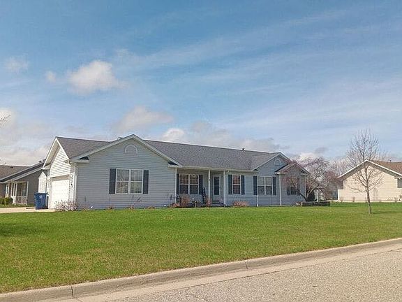 3rd image of 10074 Blue Jay Dr