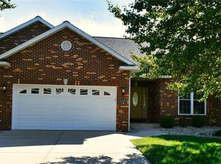 108 Summit Rdg, Maryville, IL 62062