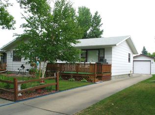 2209 Springbrook Ct, Grand Forks, ND 58201