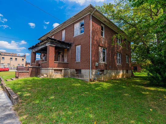 312 Chapel St, Falmouth, KY 41040