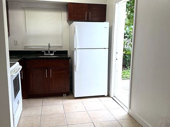 4th image of 5224 NW 16th St APT 3