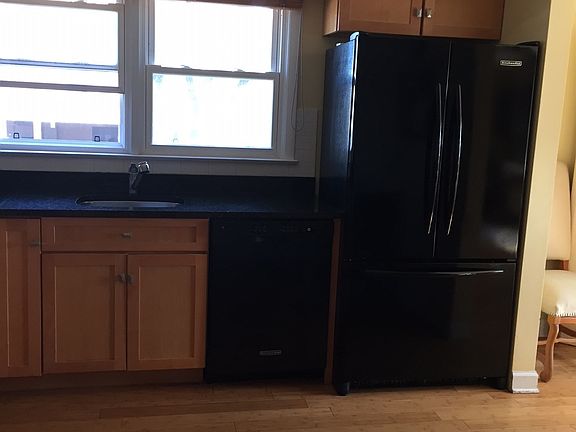 5th image of 5200 Galitz St APT 202