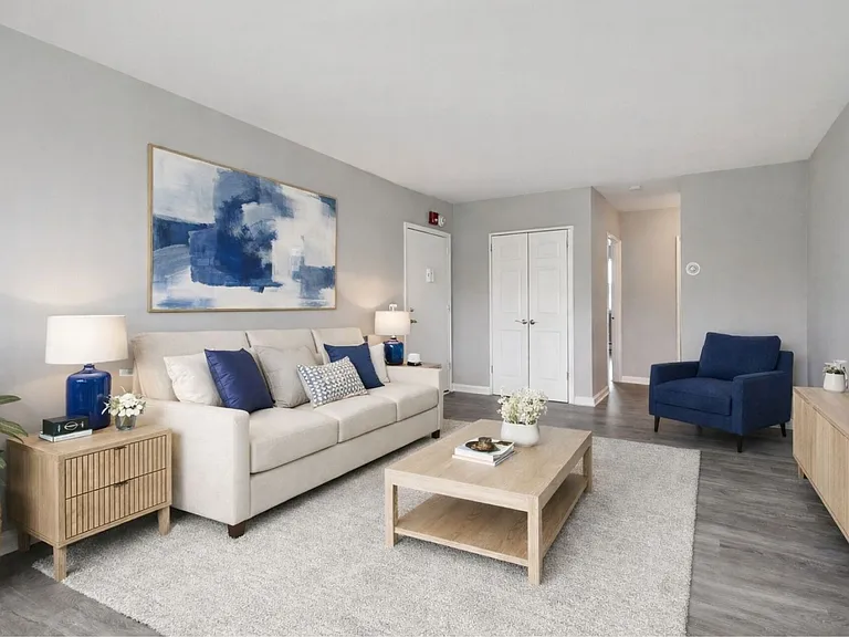 Unveil a new level of comfort at Mt. Vernon Apartments. Our stylish living spaces feature modern design, ample light, and cozy furnishings to create your perfect home. Ready to elevate your lifestyle? Schedule a tour today!