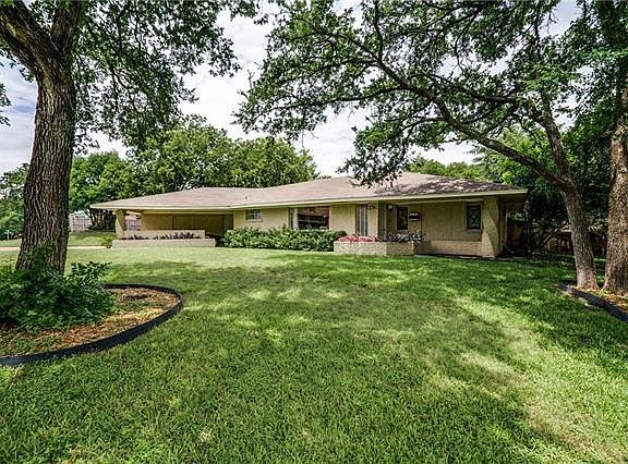 5th image of 2741 Glenmont Ln