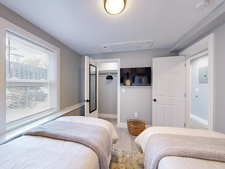 44 Hall St #0 — Photo 18