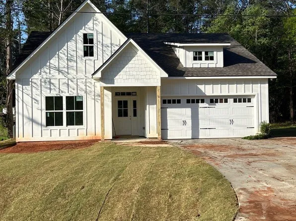 191 Oak Ave, Pine Mountain, GA 31822