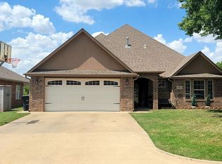 4802 Manchester Dr, Enid, OK 73703