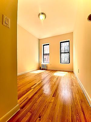 4th image of 506 E 82nd St #9V