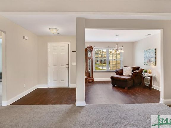 5th image of 24 Farrington Cir