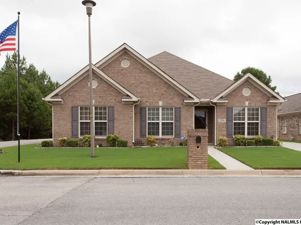 2526 Newport Dr SW, Decatur, AL 35603