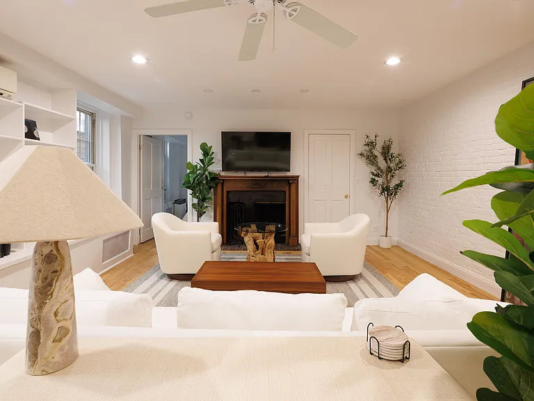 3 E 9th St #1BF — Photo 2