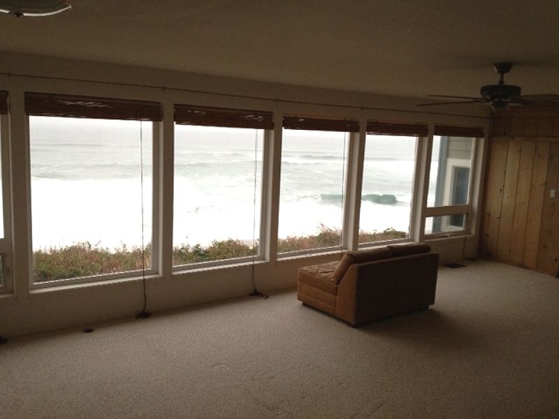 1st image of 4539 SW Beach Ave