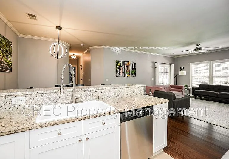 1202 Grove Park Dr — Photo 9