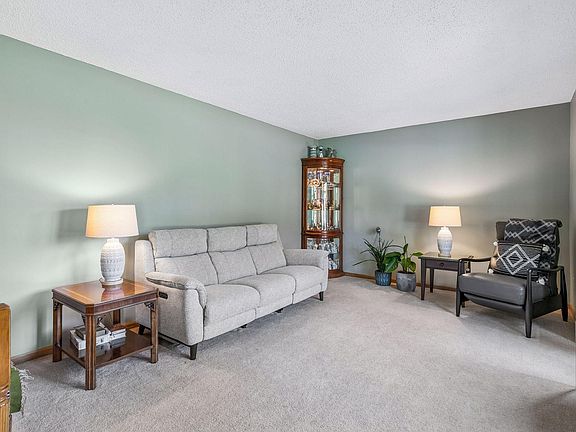 4th image of 1635 Mallard Cir