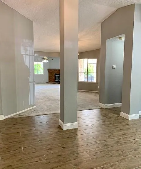 6078 N Hazel Ave — Photo 2