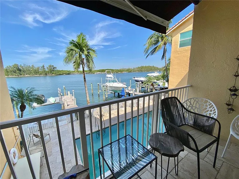 4230 N Ocean Dr — Photo 15