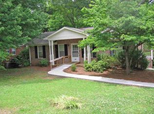 121 Greengate Ln, Spartanburg, SC 29307