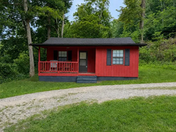 5732 Route 152, Lavalette, WV 25535