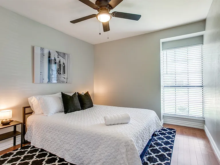 4436 Odessa Dr — Photo 14