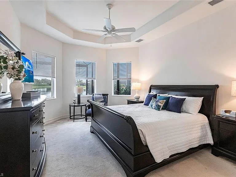 7863 Valencia Ct — Photo 20