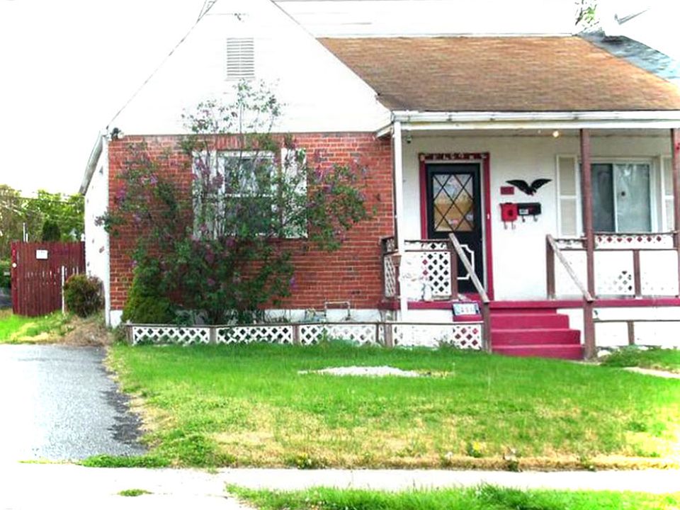 416 Meadow Road, 21206