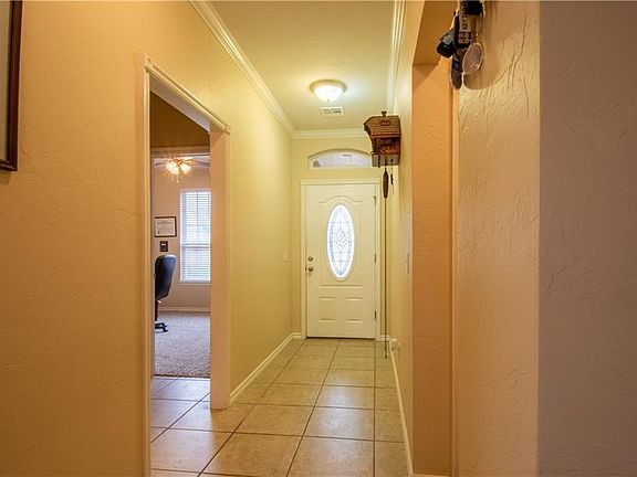 5th image of 11340 NW 121st Pl